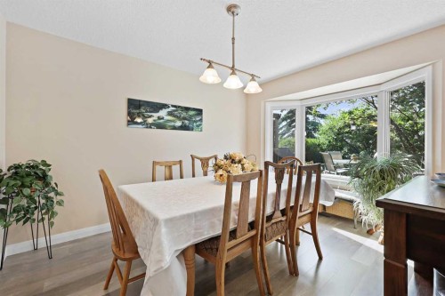 100 Hawkfield Crescent Nw, Calgary, AB - Indoor Photo Showing Dining Room