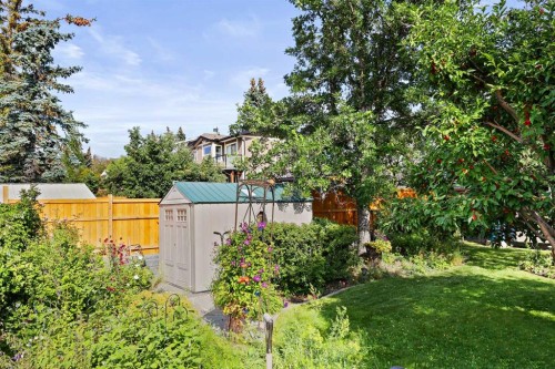 100 Hawkfield Crescent Nw, Calgary, AB - Outdoor