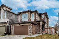 41 Walgrove Green SE Calgary, AB T2X 2H8