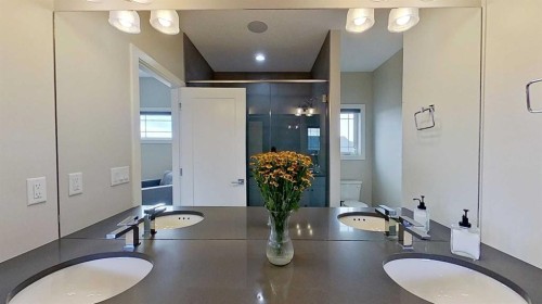 130 Riverwood Crescent Sw, Diamond Valley, AB - Indoor Photo Showing Bathroom