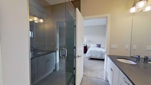130 Riverwood Crescent Sw, Diamond Valley, AB - Indoor Photo Showing Bathroom