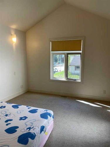 1604 18 Avenue Nw, Calgary, AB - Indoor