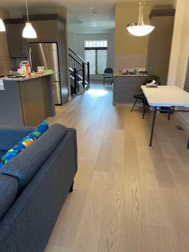 1604 18 Avenue Nw, Calgary, AB - Indoor