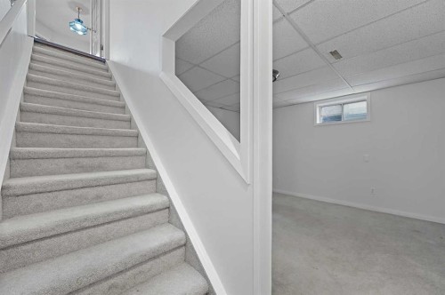 182 Coventry Close Ne, Calgary, AB - Indoor Photo Showing Other Room