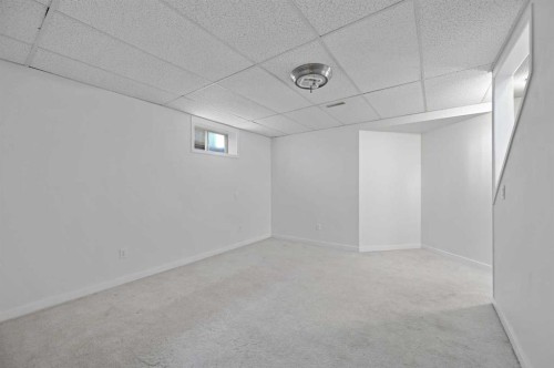 182 Coventry Close Ne, Calgary, AB - Indoor Photo Showing Other Room