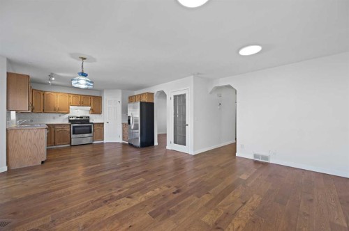 182 Coventry Close Ne, Calgary, AB - Indoor Photo Showing Kitchen
