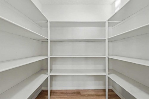 134 Autumn Gardens Se, Calgary, AB - Indoor With Storage