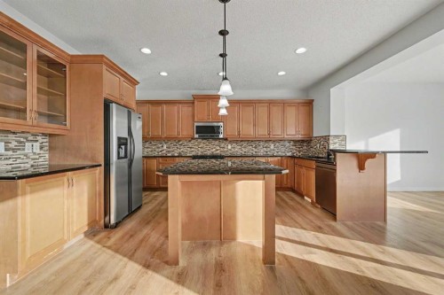 134 Autumn Gardens Se, Calgary, AB - Indoor Photo Showing Kitchen With Upgraded Kitchen