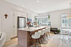 305 Nolanlake Villas NW Calgary, AB T3R 0Z7