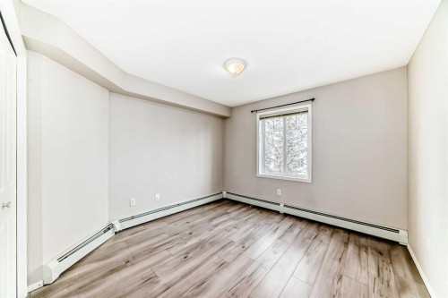 312-17 Country Village Bay Ne, Calgary, AB - Indoor Photo Showing Other Room
