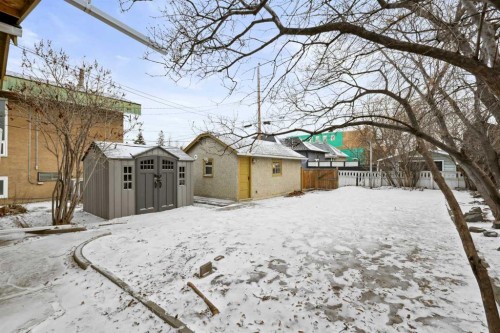 230 8A Street Ne, Calgary, AB - Outdoor