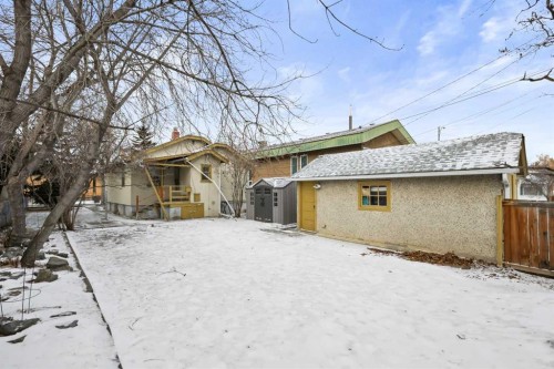 230 8A Street Ne, Calgary, AB - Outdoor