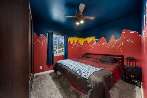 2219 41 Street Se, Calgary, AB - Indoor Photo Showing Bedroom