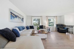 67 Lake Sylvan Close SE Calgary, AB T2J 3E5