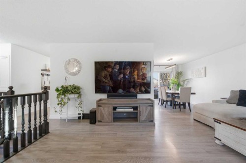 67 Lake Sylvan Close Se, Calgary, AB - Indoor