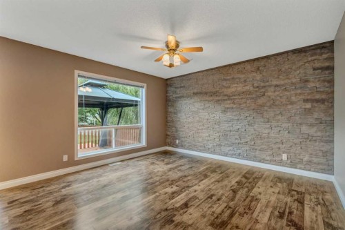 60 Citadel Peak Mews Nw, Calgary, AB - Indoor Photo Showing Other Room