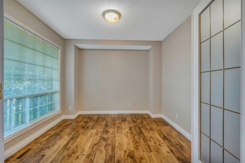 60 Citadel Peak Mews Nw, Calgary, AB - Indoor Photo Showing Other Room