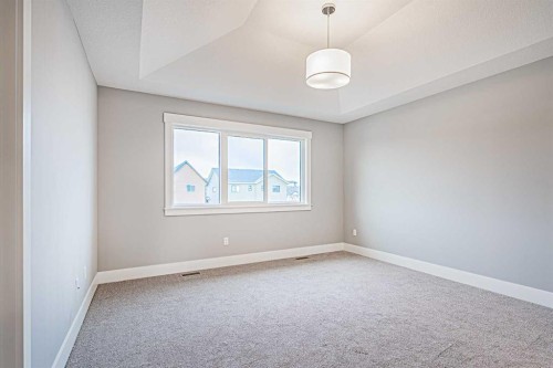 925 Reynolds Lane Sw, Airdrie, AB - Indoor Photo Showing Other Room