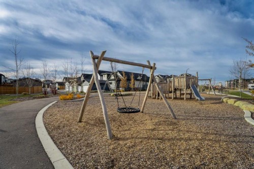 925 Reynolds Lane Sw, Airdrie, AB - Outdoor