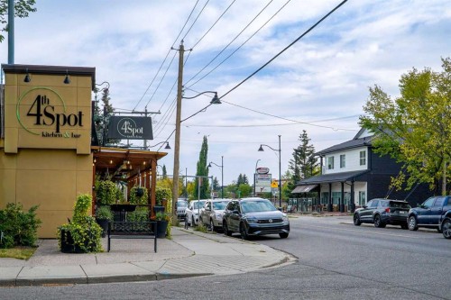 218 19 Avenue Nw, Calgary, AB - Outdoor