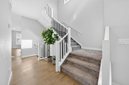 61 Calhoun Crescent Ne, Calgary, AB - Indoor Photo Showing Other Room