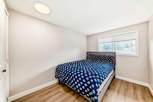 120 Pineset Place Ne, Calgary, AB - Indoor Photo Showing Bedroom