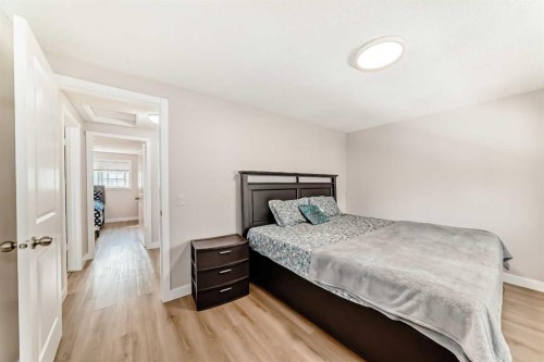 120 Pineset Place Ne, Calgary, AB - Indoor Photo Showing Bedroom