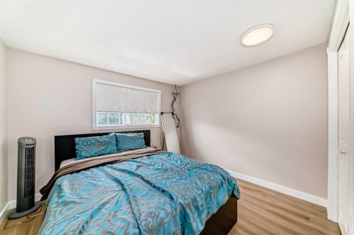 120 Pineset Place Ne, Calgary, AB - Indoor Photo Showing Bedroom