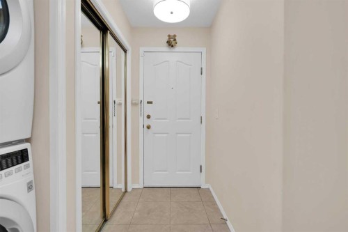 346-165 Manora Place Ne, Calgary, AB - Indoor Photo Showing Laundry Room