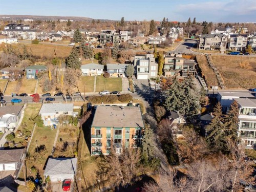 810 Drury Avenue Ne, Calgary, AB - Outdoor With View