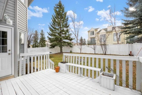 650 Sandringham Place Nw, Calgary, AB - Outdoor With Deck Patio Veranda