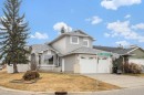 650 Sandringham Place Nw, Calgary, AB  - Outdoor With Facade 