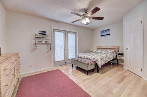1501 3 Street Nw, Calgary, AB - Indoor Photo Showing Bedroom