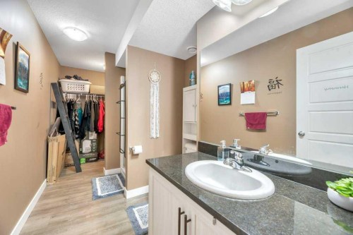 3101-2781 Chinook Winds Drive Sw, Airdrie, AB - Indoor Photo Showing Bathroom