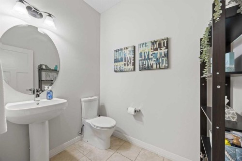40 Chaparral Valley Green Se, Calgary, AB - Indoor Photo Showing Bathroom