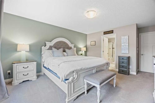 40 Chaparral Valley Green Se, Calgary, AB - Indoor Photo Showing Bedroom
