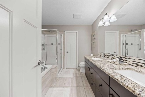 40 Chaparral Valley Green Se, Calgary, AB - Indoor Photo Showing Bathroom