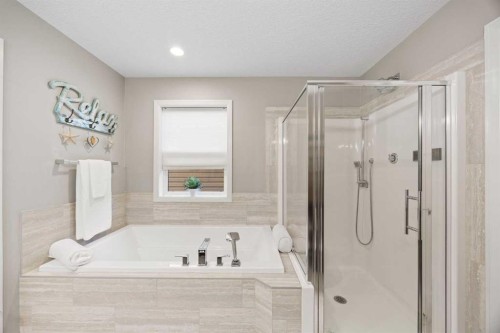 40 Chaparral Valley Green Se, Calgary, AB - Indoor Photo Showing Bathroom