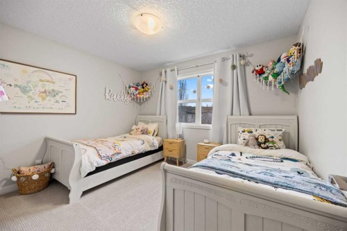 40 Chaparral Valley Green Se, Calgary, AB - Indoor Photo Showing Bedroom