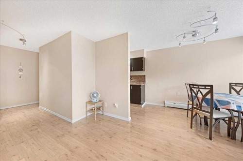 206-630 57 Avenue Sw, Calgary, AB - Indoor