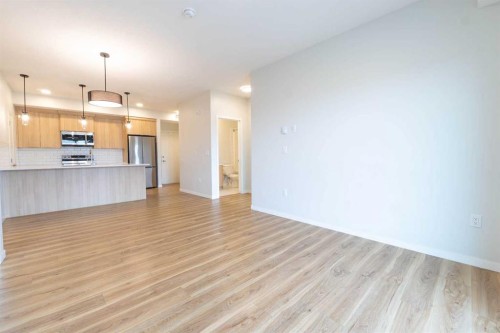 327-360 Harvest Hills Way Ne, Calgary, AB - Indoor Photo Showing Kitchen