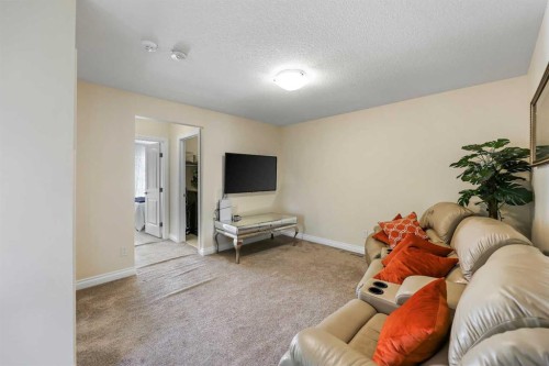 340 Lawthorn Way Se, Airdrie, AB - Indoor