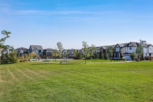 340 Lawthorn Way Se, Airdrie, AB - Outdoor