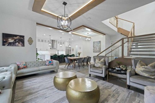 7250 Elkton Drive Sw, Calgary, AB - Indoor Photo Showing Living Room