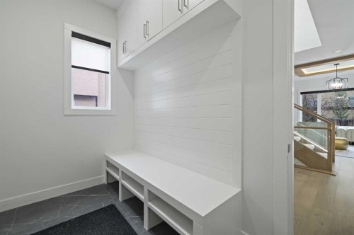 7250 Elkton Drive Sw, Calgary, AB - Indoor Photo Showing Other Room