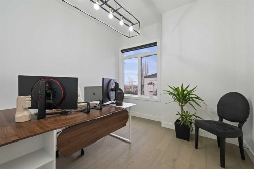 7250 Elkton Drive Sw, Calgary, AB - Indoor Photo Showing Office