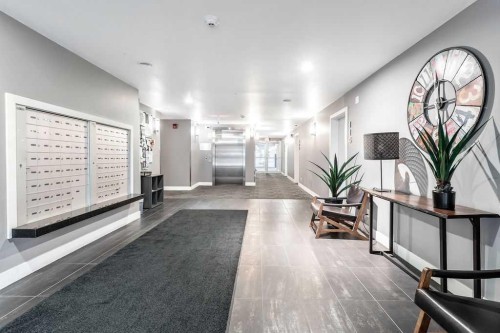 116-515 4 Avenue Ne, Calgary, AB - Indoor Photo Showing Other Room