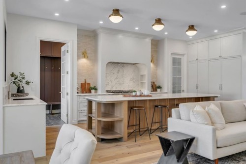 1936 31 Avenue Sw, Calgary, AB - Indoor