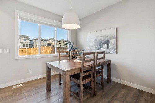 377 Sundown Road, Cochrane, AB - Indoor Photo Showing Dining Room