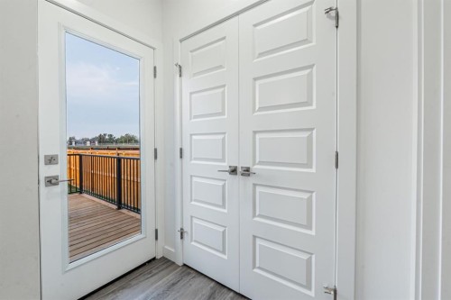 112 Midtown Close Sw, Airdrie, AB - Indoor Photo Showing Other Room